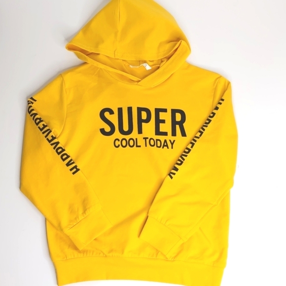 SHEIN Other - NWOT SHEIN Boys Sweater Yellow Size 8